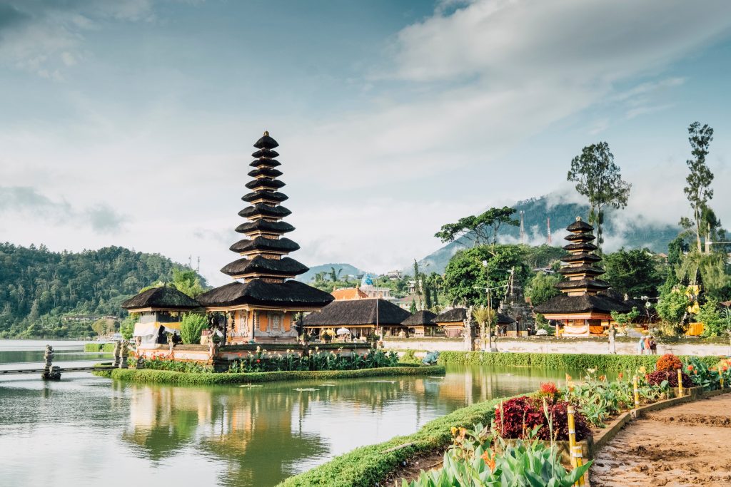 bali-pagoda-indonesia-1